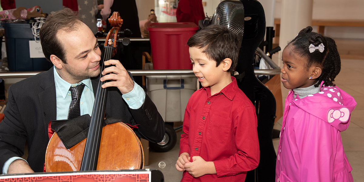 Pacific Symphony Meet the Orchestra Musician at Family Musical Mornings