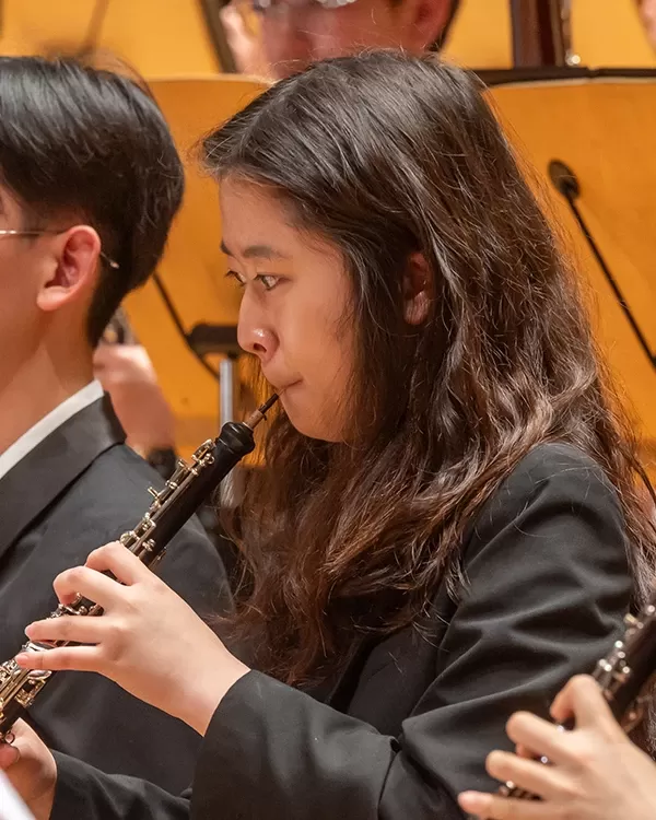Oboe players in Pacific Symphony Youth Orchestra