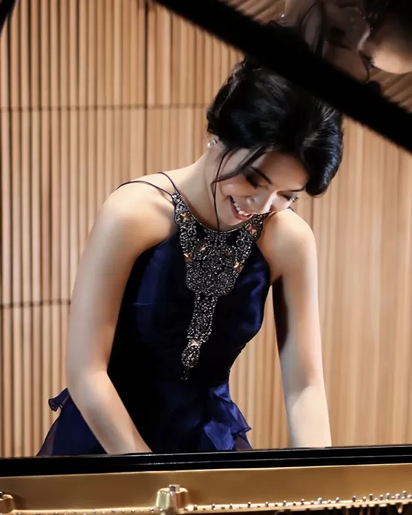 Holiday Classics: Grieg Piano Concerto