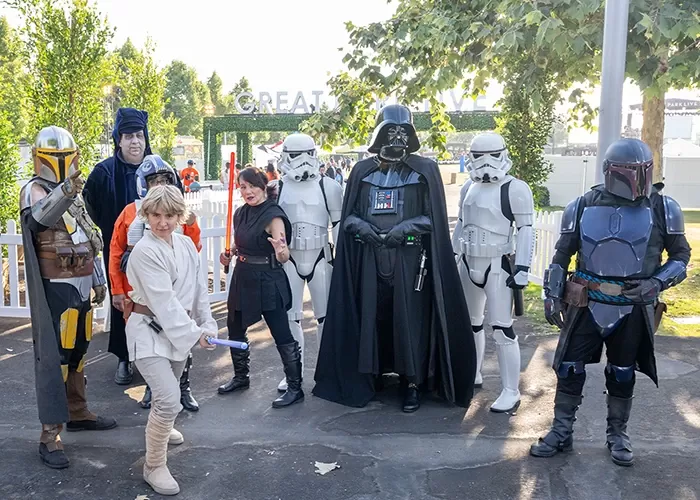 Enrico Lopez-Yanez conducting the Music of Star Wars