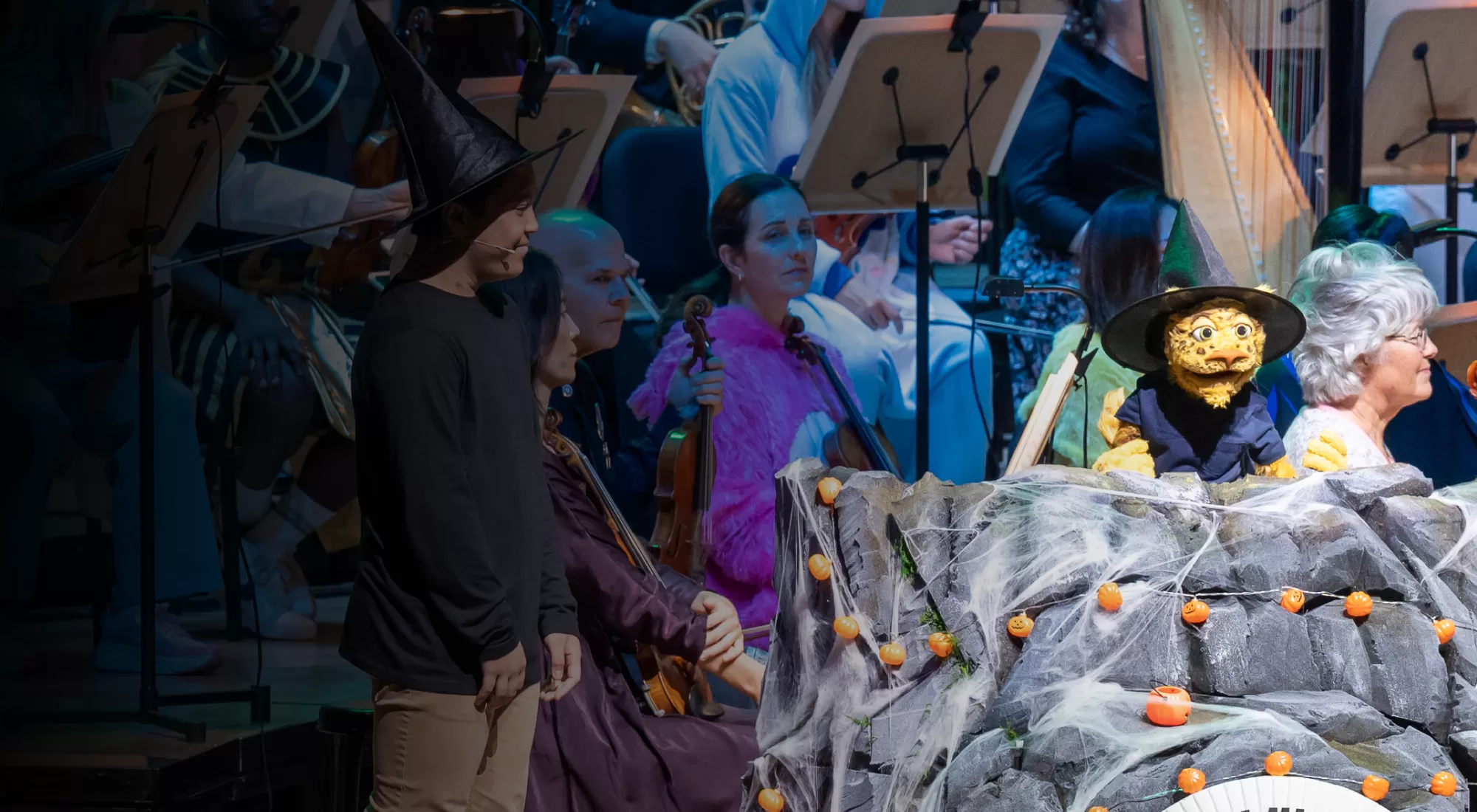 Leopold the leopard puppet on stage with Pacific Symphony